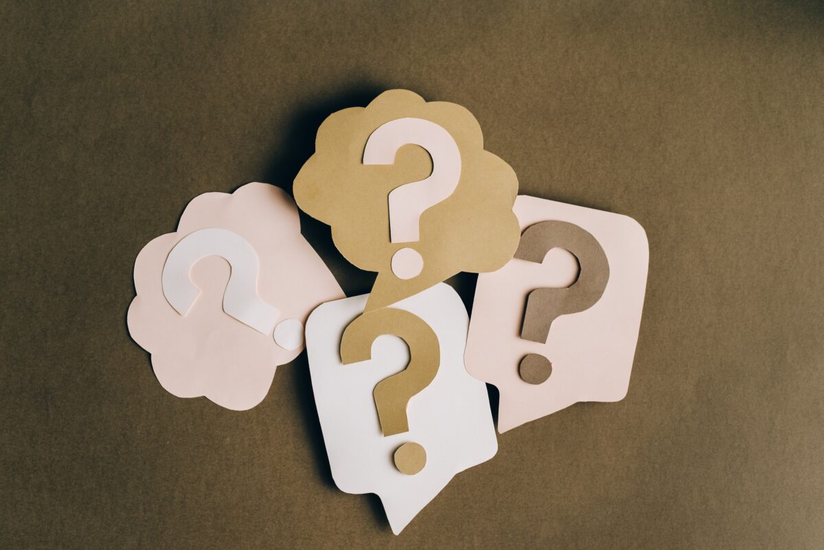 Blog Feedback-Fragebogen, Fragezeichen in Sprechblasen